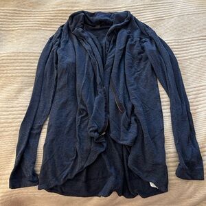 A Pea In The Pod maternity navy zip up size medium